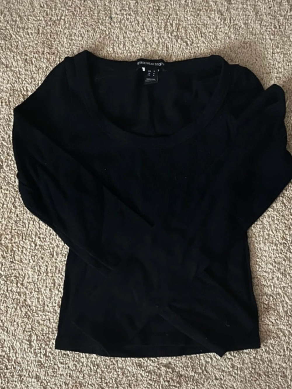 Charlotte Russe Black Ribbed Long-Sleeve Scoop Neck Top